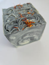 Load image into Gallery viewer, Cedarwood &amp; Sage