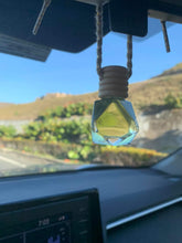 Load image into Gallery viewer, Car Diffuser / Parcha