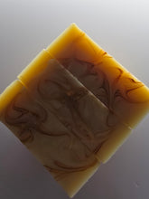 Load image into Gallery viewer, Almond